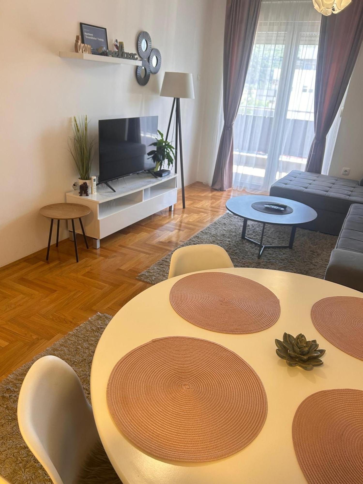 Apartment "Dream&Relax" Требинье Экстерьер фото